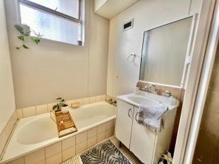 Stylish Corporate Pad - South Hedland - 3