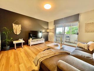 Stylish Corporate Pad - South Hedland - 0