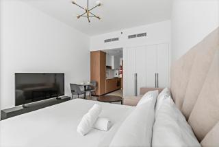 Modern Studio in Al Furjan with pool and gym - 2