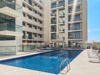 Modern Studio in Al Furjan with pool and gym - 4