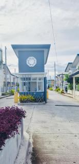 Davao Airport Holiday home- Sleeps 8 -ALPA Rentals - 5