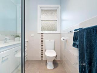 3 Bedroom House At Ballarat Lake Wendouree - Alfredton - 5