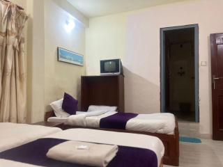 Hotel Blue lake - Pokhara - 8