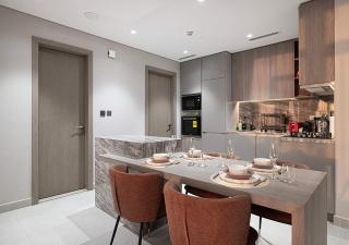 Chic 1-Bed Apartment with Exclusive Amenities JVC - 6