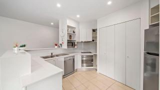 Pacific Blue Apartment 258, 265 Sandy Point Road - Salamander Bay - 5
