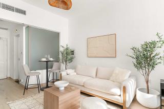 Silkhaus Beachside Studio in Palm Jumeirah - 4