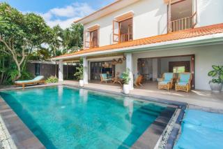 Rice Paddy View, 3 Br, Sleeps 6, Walk To Cafes - Canggu - 0