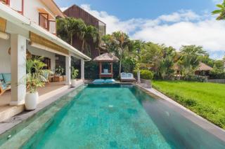 Rice Paddy View, 3 Br, Sleeps 6, Walk To Cafes - Canggu - 1