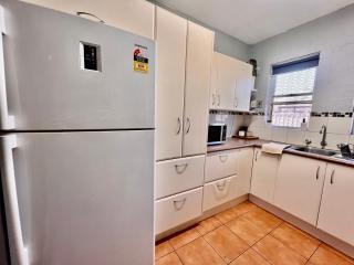 Renovated Corporate Apartment - 5