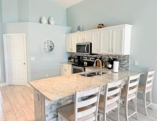 Ultimate family resort home with incredible sunset views, 4 miles from Disney! - 1