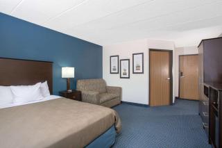 AmericInn by Wyndham Hayward - Hayward - 1