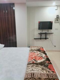 1 Bed Furnished Apartment 709 - Rawalpindi - 4