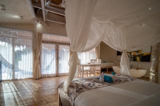 Tiara Poolside Family Bungalow at Sumba Paradise Beach Resort - - 4