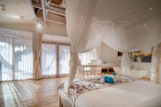 Tiara Poolside Family Bungalow at Sumba Paradise Beach Resort - - 3