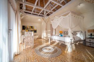 Tiara Poolside Family Bungalow at Sumba Paradise Beach Resort - - 1