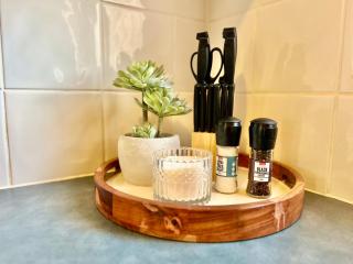 Stylish 3 Bedroom Apartment - South Hedland - 1