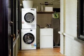 Charming 2-Bed Apartment in Launceston CBD - 1