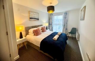 GreenGage Tree Stylish 2 Bedroom with Balcony & Parking - Cambridge - 4