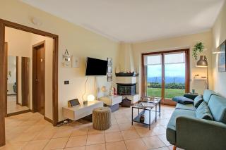 Lake Garda View, Garden And Shared Pool - Happy Rentals - 8