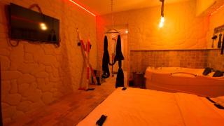 Red Room - Bucharest - 5