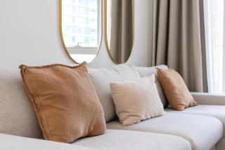 Stylish 1-Bedroom with Stunning Marina Views at Dorra Bay - 7