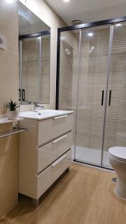 Cerca Airport, Riyadh Air, Ifema, Eisenhower, WIFI, 4 personas - Madrid - 1