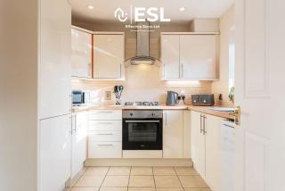 4 bedroom house in Shrewsbury with parking - 5