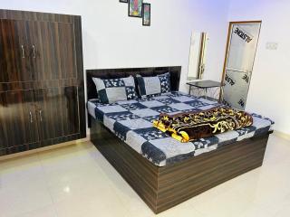 Sanatan Home Stay - Faizābād - 9