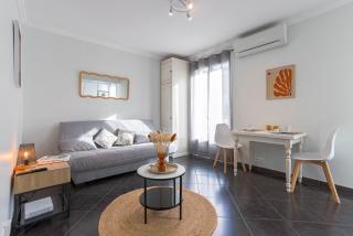 Rue Hoche by Halldis - 4