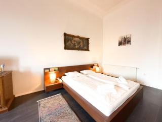 Vintage Pest - City Center - Budapest - 4