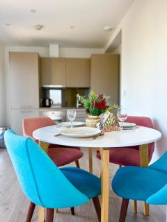 Station 1 Minute, Gym , Smart TV , 1 Min to Westfield Centre - Londres - 0