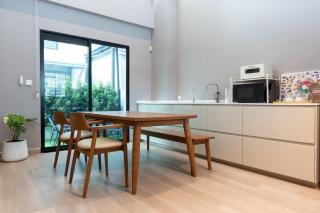 3 Bedroom 3 Bathroom, Luxury Home, Near Ekkamai - Ban O Pao - 4
