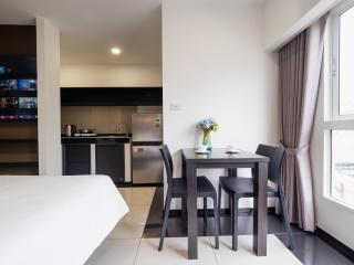 Samutprakarn Hotel - 5