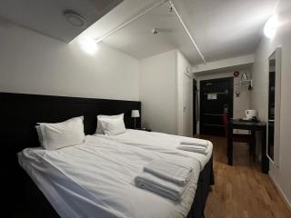 Injoy Compact Hotel Solna - Solna - 2