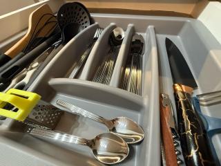 LuxeVibe Apartments near Mall Moldova - 3