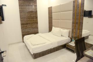 HOTEL MAGNUM AIRPoRT T-2 - Mumbai - 1
