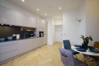 Fell View Residences Modern Escape by LetMeStay - 5
