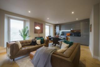Fell View Residences Lakes Escape by LetMeStay - 0