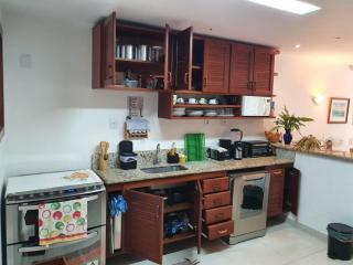 Casa Condomínio com 04 quartos, 200 metros da Praia de Manguinhos - Búzios - 3