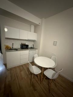 White Sails Residential Hotel - Batumi - 8