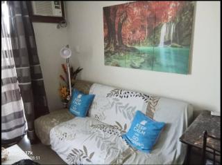 Araneta Cubao No Brown Outs 1BR Furnished Condo with Balcony free WiFi Netflix - Manila - 6