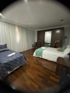Quarto amplo e confortável - São Paulo - 7