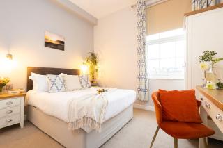 The Clarence Gardens - Scarborough - 0