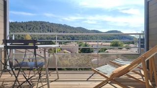 Petit Sablé - T3 avec Terrasse Proche Cassis - 7