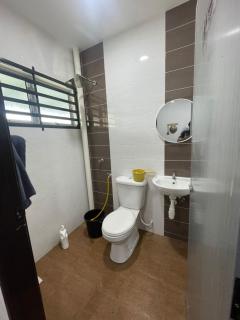 HV SENCHO HOMESTAY House Vessel Sencho Home of Nautical Decoration - Temerloh - 6