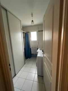 Maison familiale de plain pied, grande cour, vélos, très bien équipée - 4