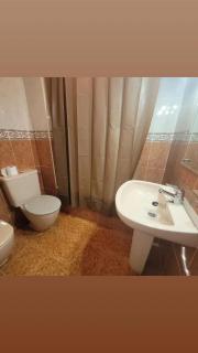 Room with private bathroom - 3