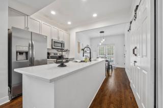 Perfect In-Town location! KINGbed, BBQ and Parking - Atlanta - 6
