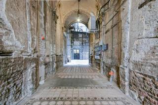 Madman's Labyrinth by NW - Budapest - 7