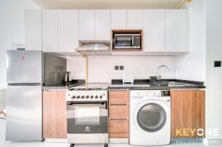 Elz Residence Stylish Studio Living - Dubai - 6